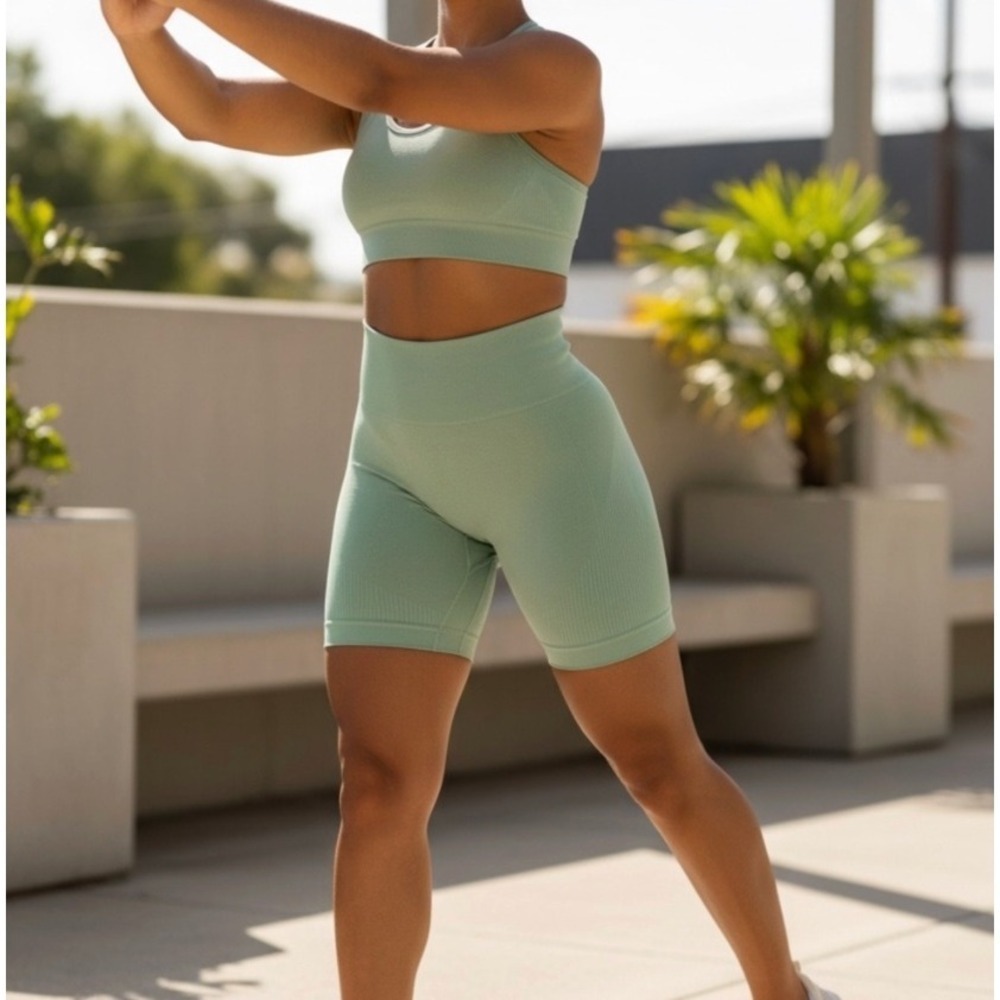 NVGTN High Rise Ribbed Bike Shorts XS Green